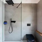 Days - Luxurious 3bdr Maisonette W Ac & Balcony & Desk
