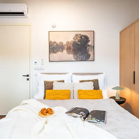 Days - Luxurious 3bdr Maisonette W Ac & Balcony & Desk *